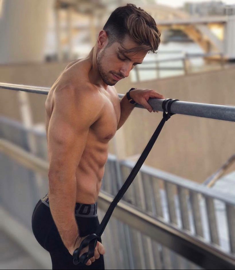 Model gay fitness 8 of
