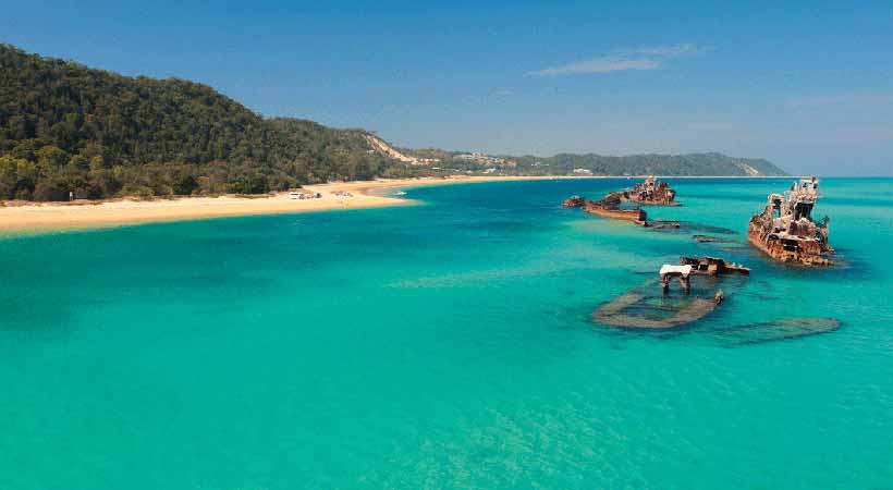 moreton island safari tour brisbane shipwrecks