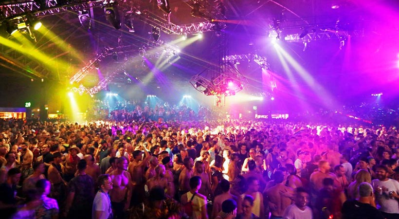 crowd at sydney gay and lesbian mardi gras dance party